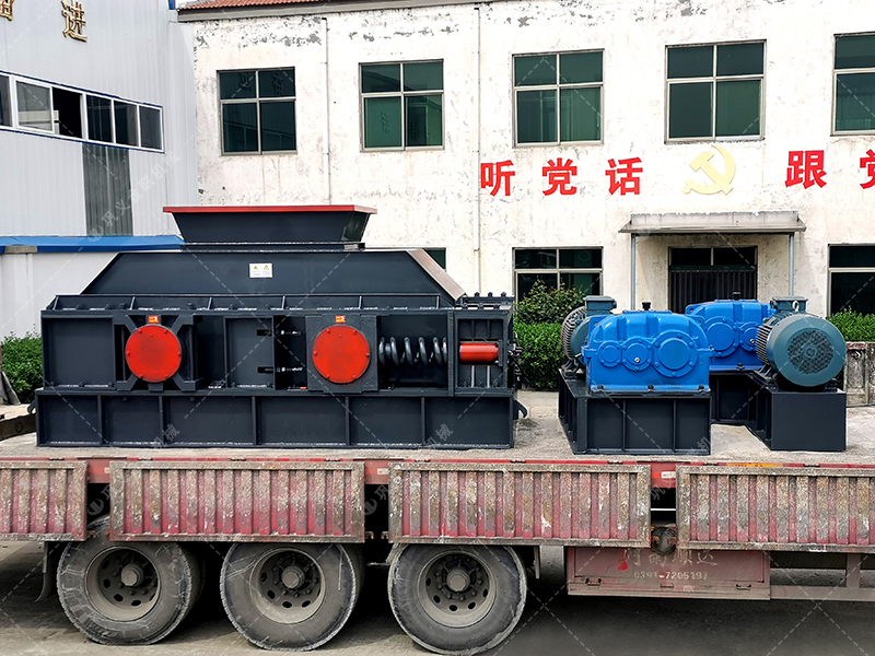 青石和河卵石哪個(gè)制砂好？用對輥破碎機(jī)怎么樣？